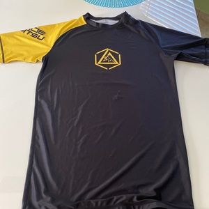 Gracie rash guard